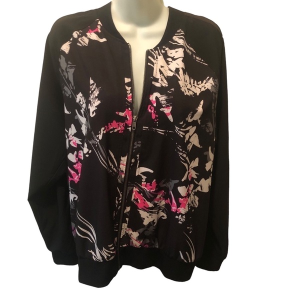 Fabletics Bev Bomber Jacket XL Pretty Punk Print Black Zip Up Athleisure Sporty - Picture 4 of 7